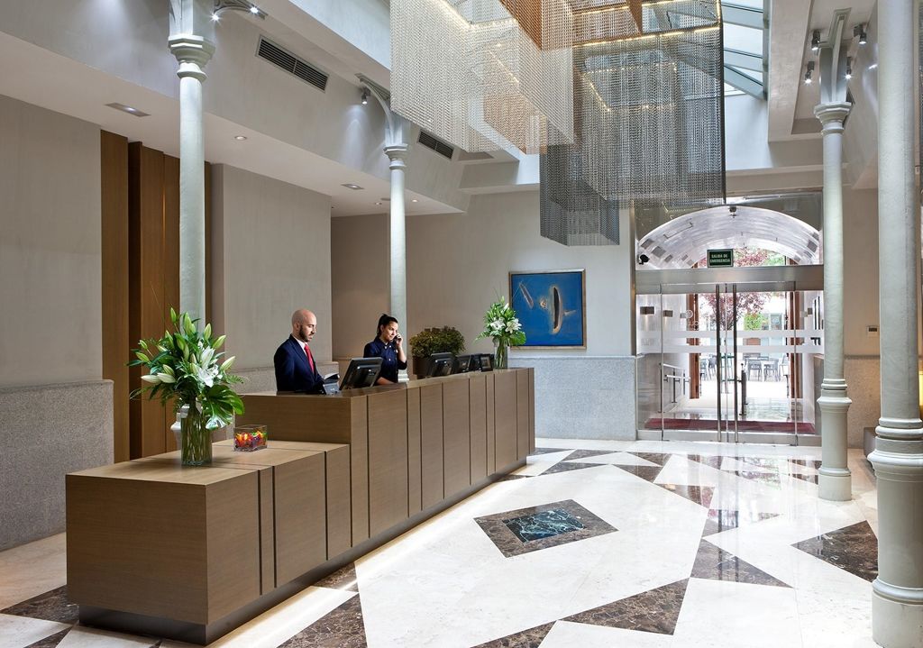 Nh Collection Madrid Palacio De Tepa Ngoại thất bức ảnh The hotel's lobby